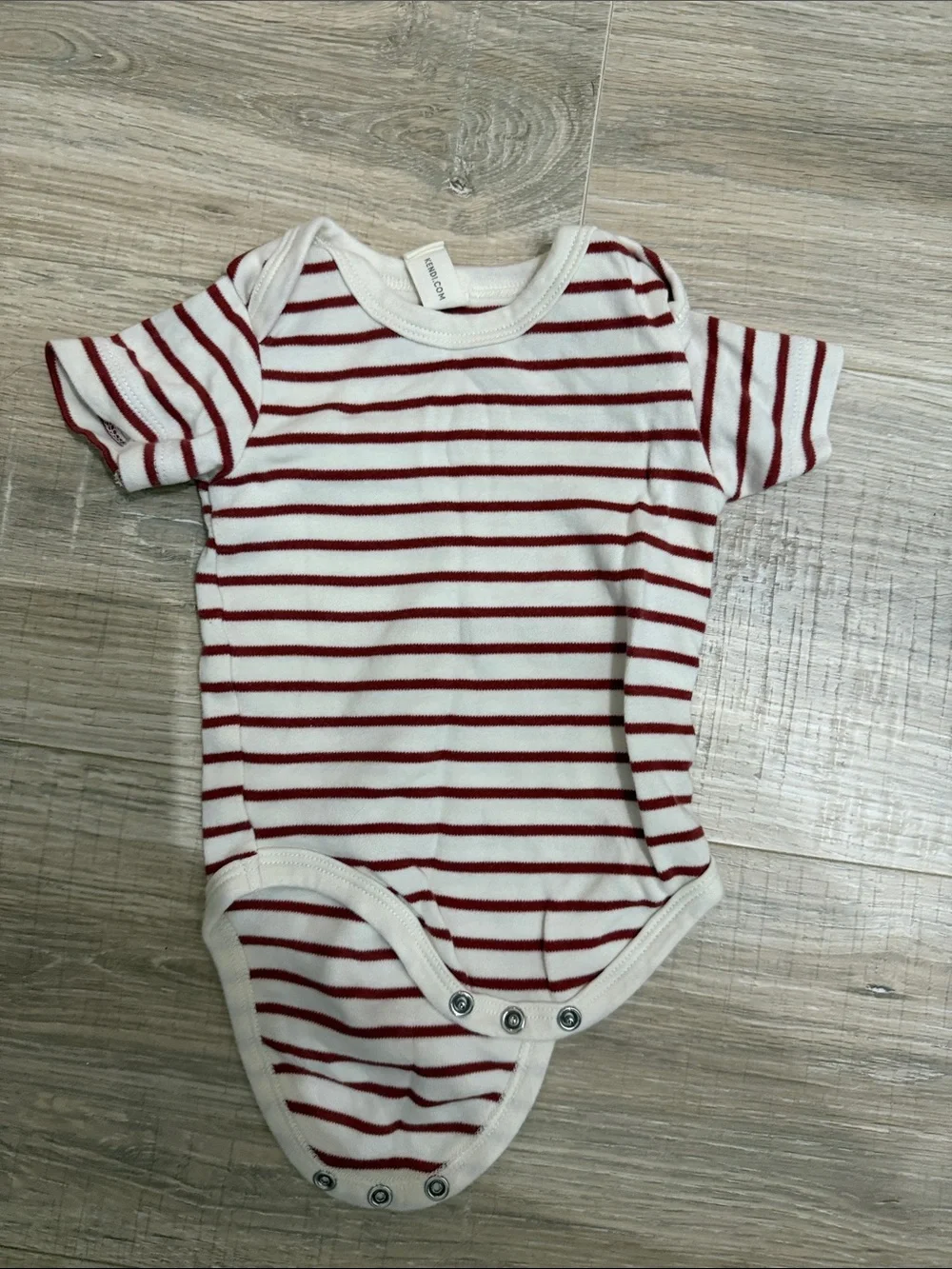 Colored Organics Kendi 7 onesies lot